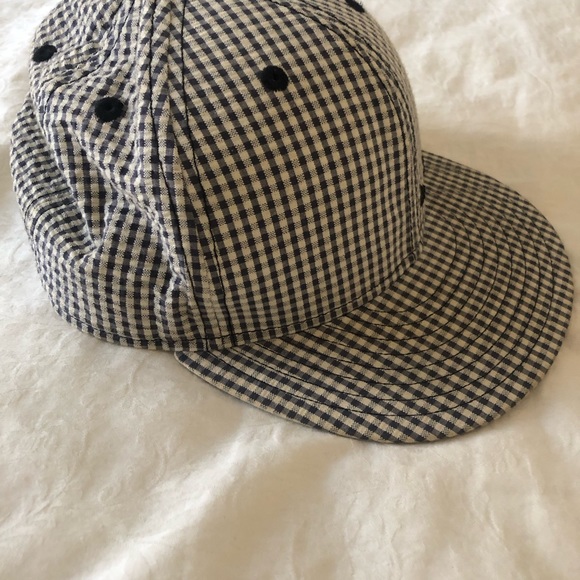 Houndstooth pattern unisex cap, size 7, adjustable, like new - Picture 3 of 5